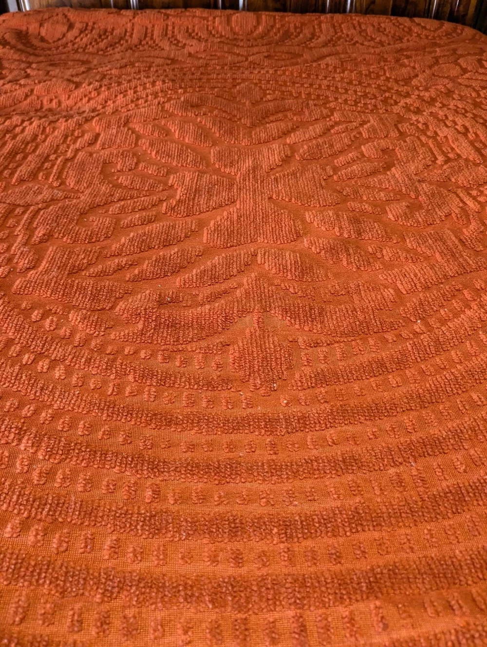 1970s Burnt Orange Chenille Tufted Bedspread Coverlet With Fringe Queen READ